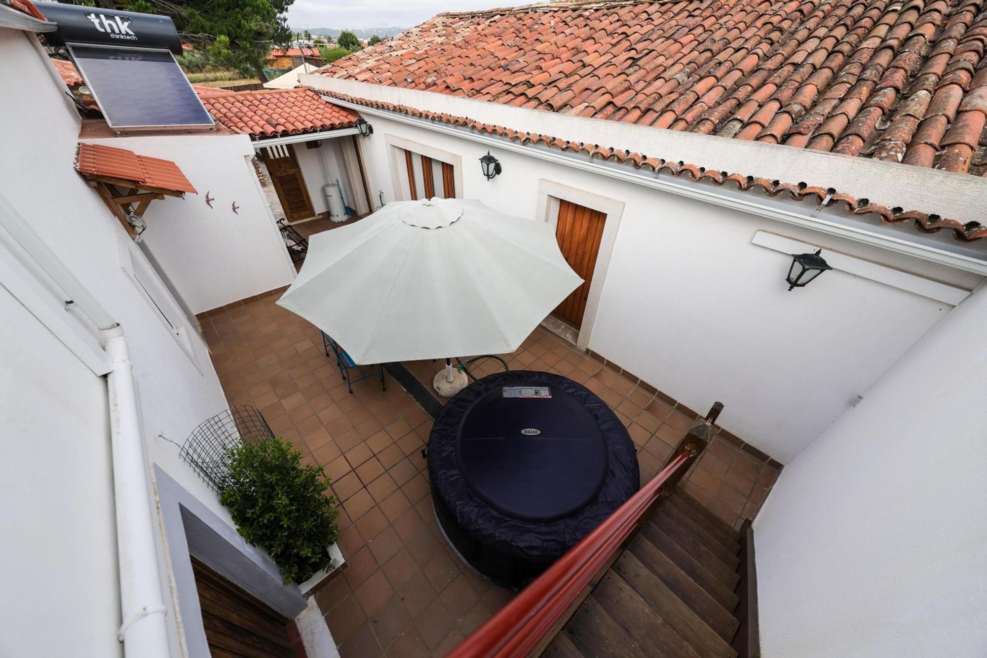 Вилла Renovated Wine Press House - With Pool Порту-ди-Мош Экстерьер фото