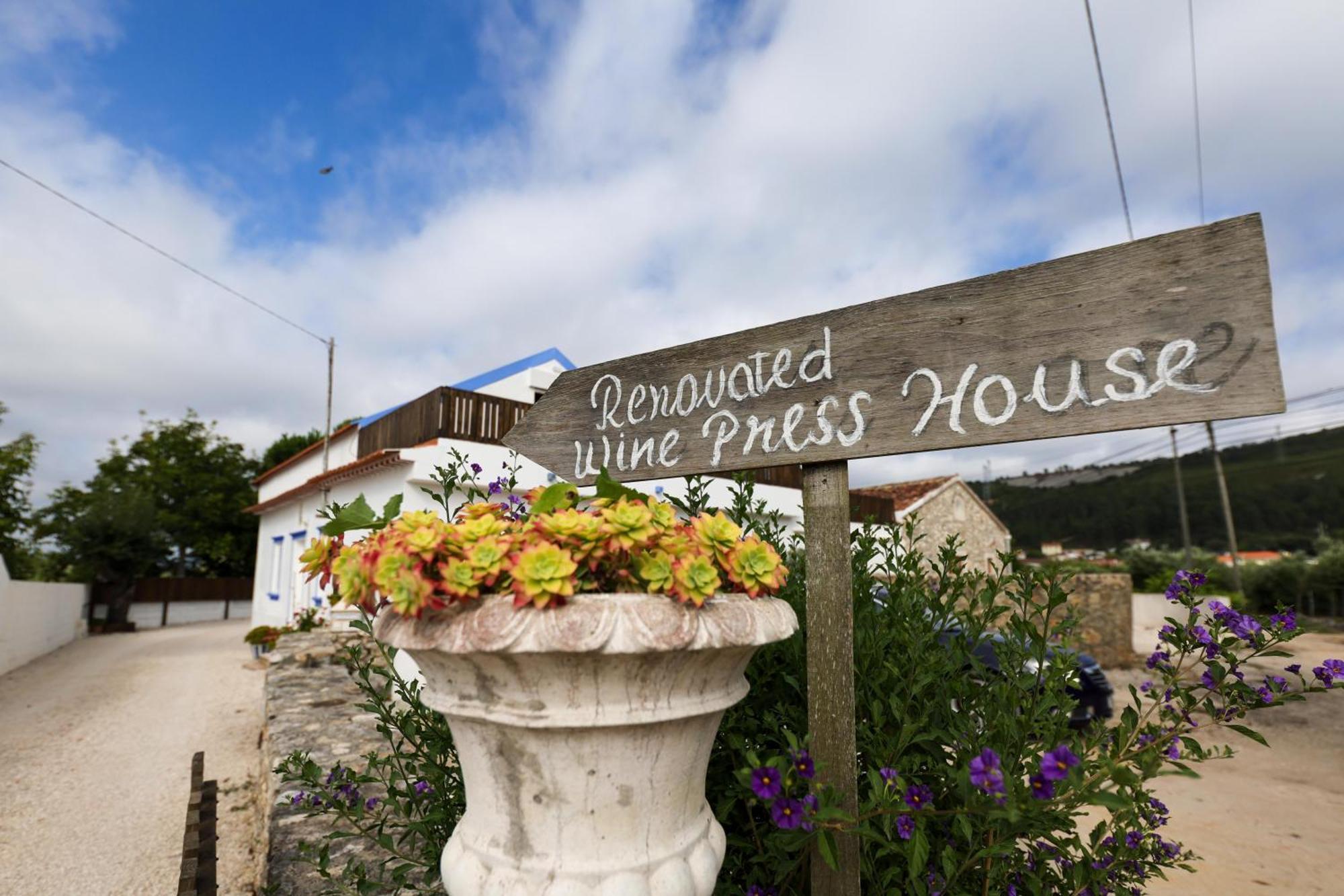 Вилла Renovated Wine Press House - With Pool Порту-ди-Мош Экстерьер фото
