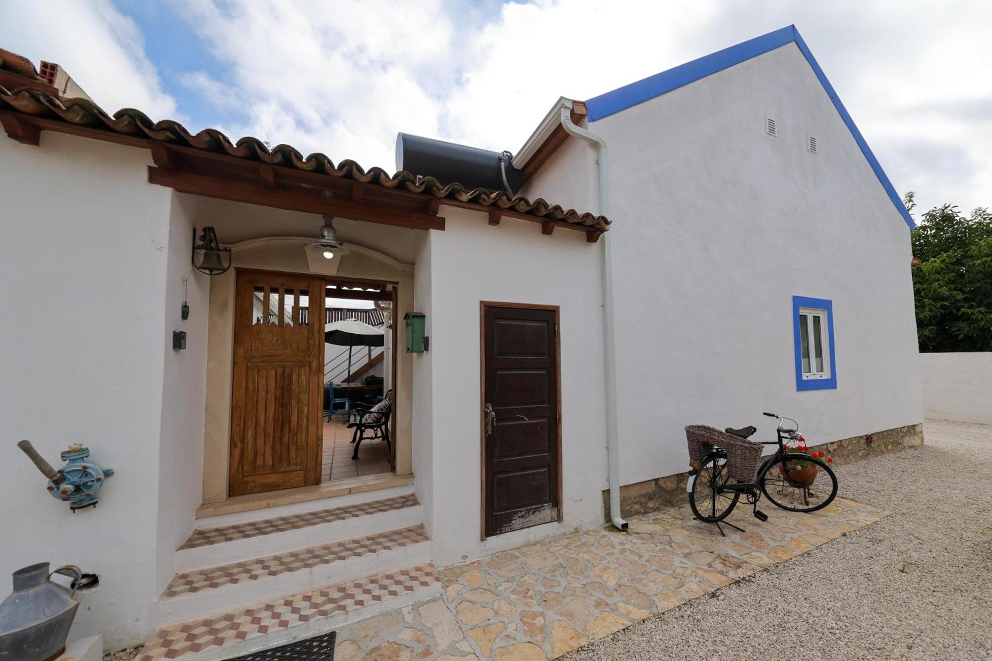 Вилла Renovated Wine Press House - With Pool Порту-ди-Мош Экстерьер фото